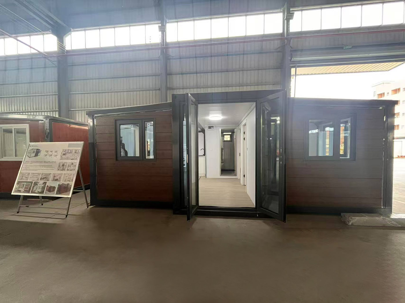 40ft Triple Expandable Prefab Container Villa 2 40ft Triple Expandable Prefab Container Villa 2