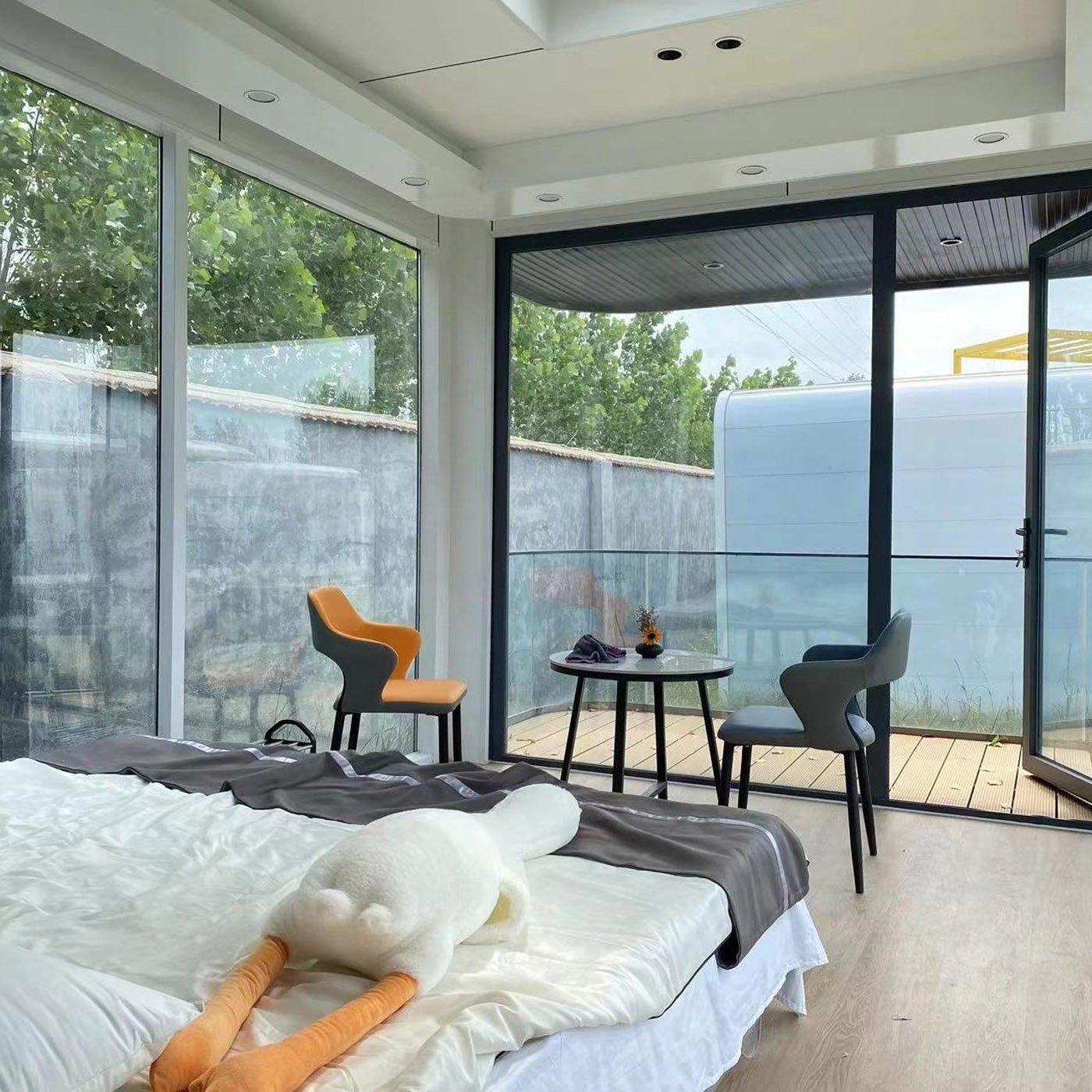 Modular Space Capsule House