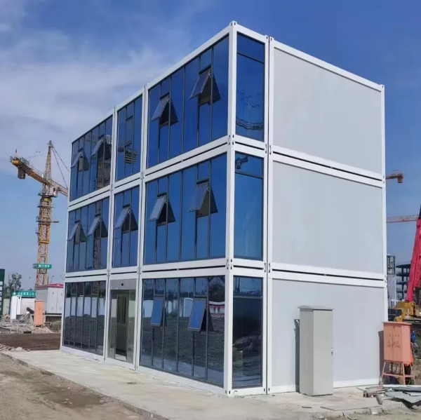 A 40-Foot-Tall Modern Three-Story Office Building Built in The Philippines
